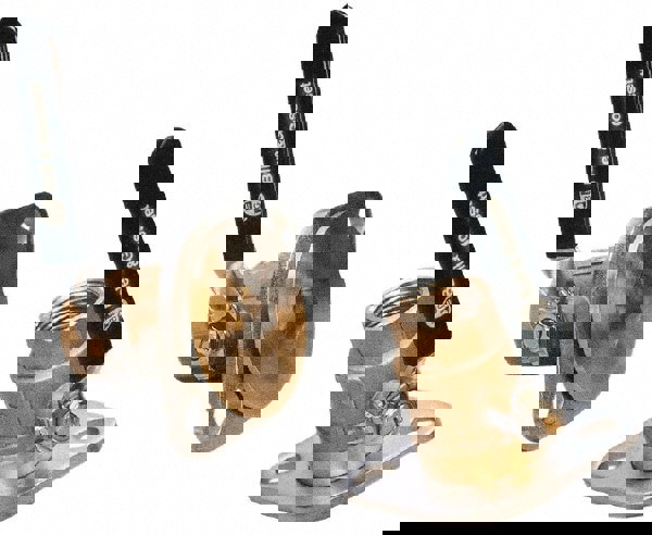 Isolation Flanges; For Use With: 100; NRF; PL-30; PL-36; PL-55; PR ; Pipe Size: 1-1/4 (Inch); End Connections: Sweat ; Flange Width: 4-7/16 (Inch); Overall Length (Inch): 5-9/16 ; Maximum Working Pressure (psi): 150.00